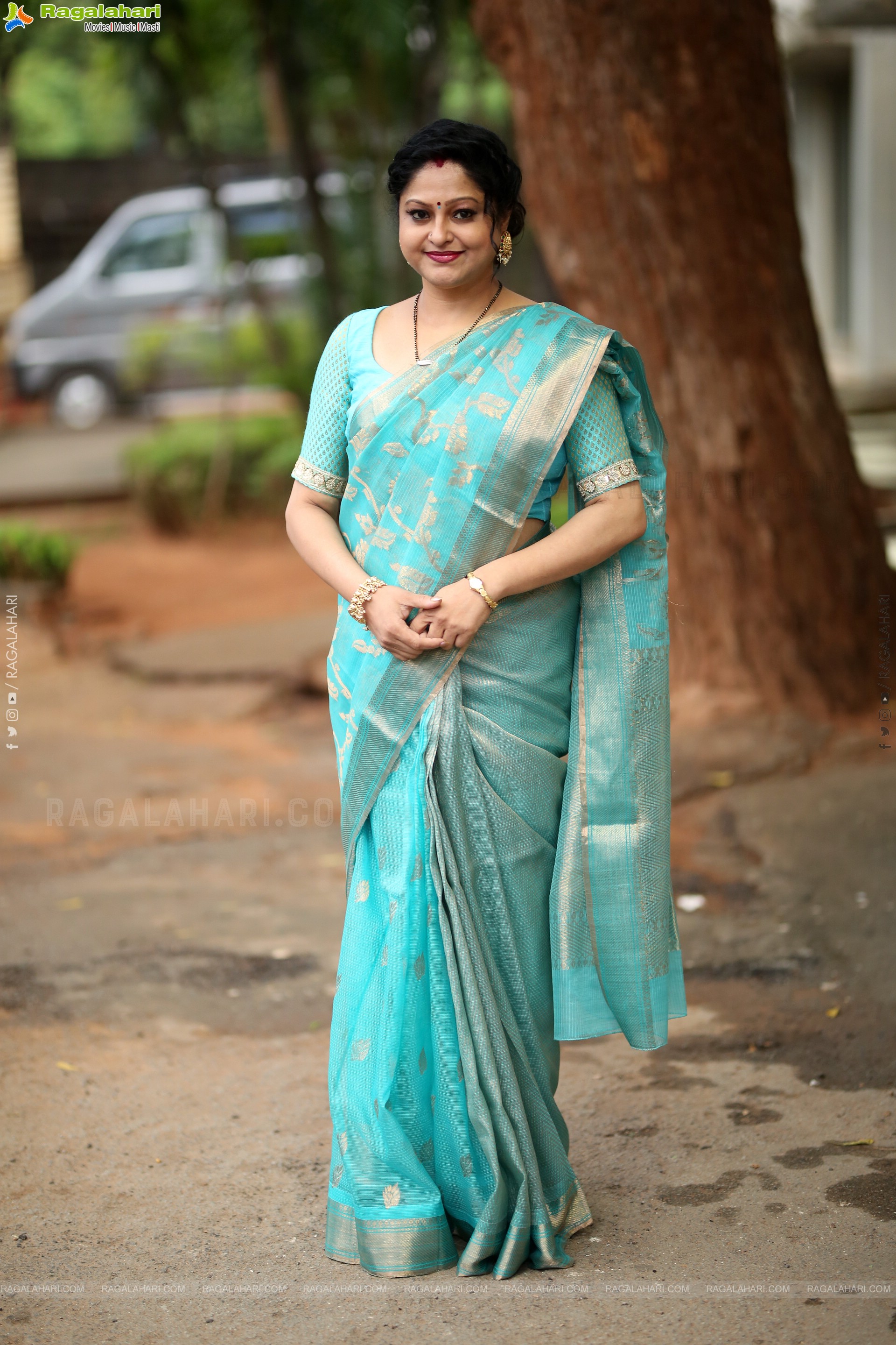 Raasi at Usurae Movie Press Meet, HD Gallery