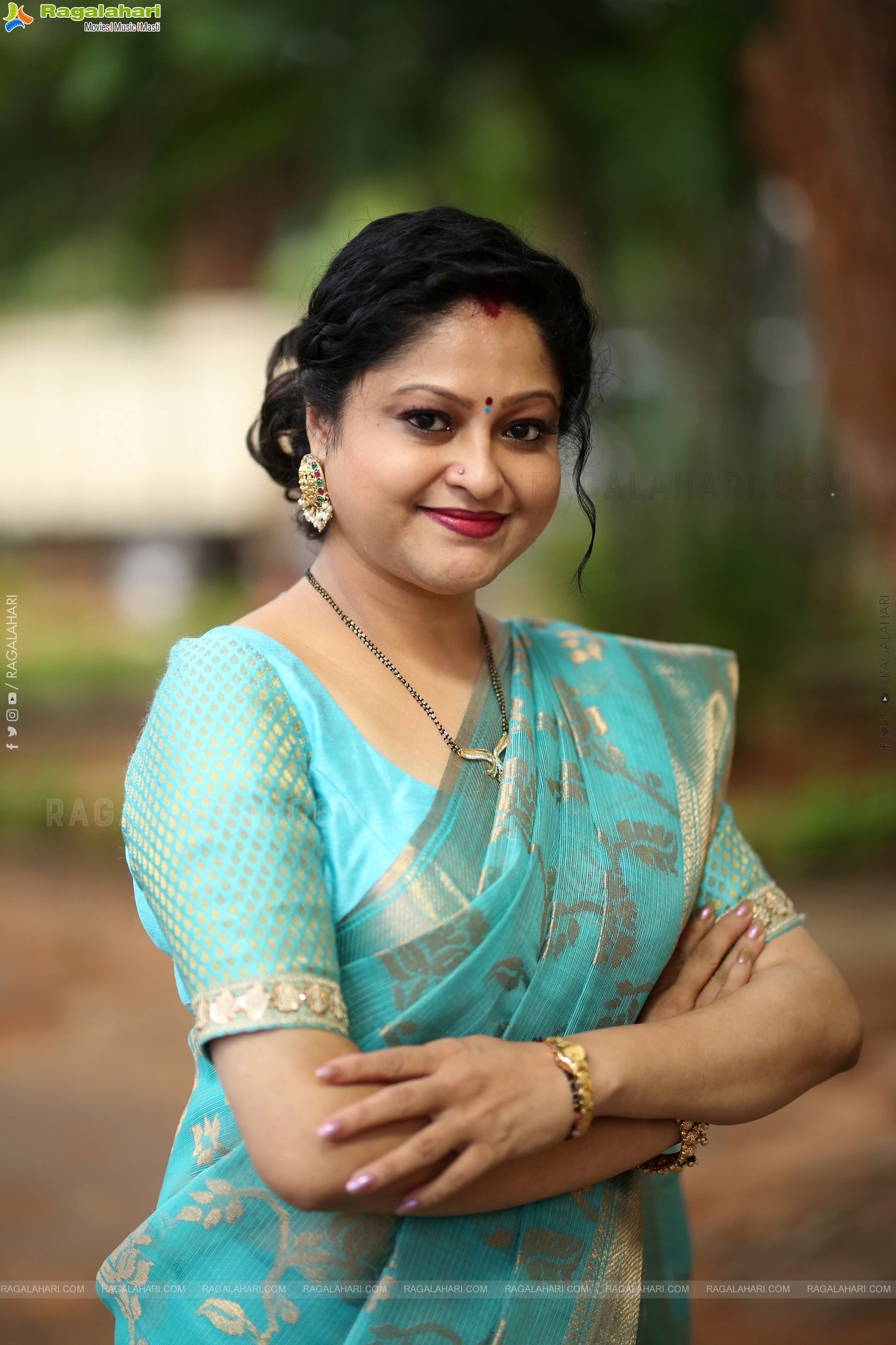 Raasi at Usurae Movie Press Meet, HD Gallery