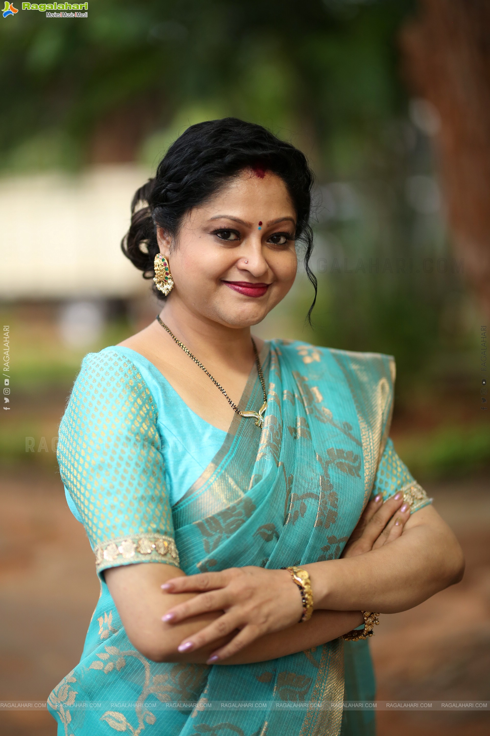 Raasi at Usurae Movie Press Meet, HD Gallery