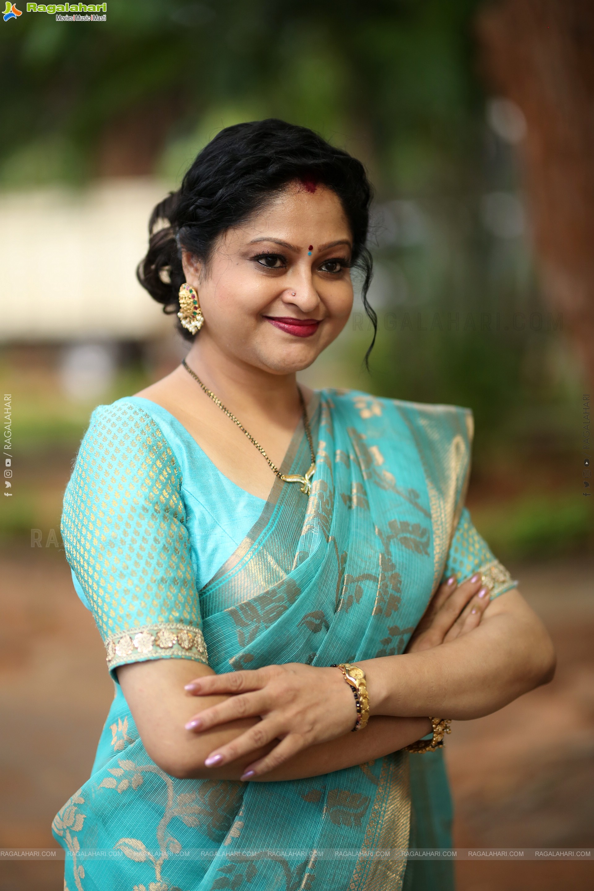 Raasi at Usurae Movie Press Meet, HD Gallery