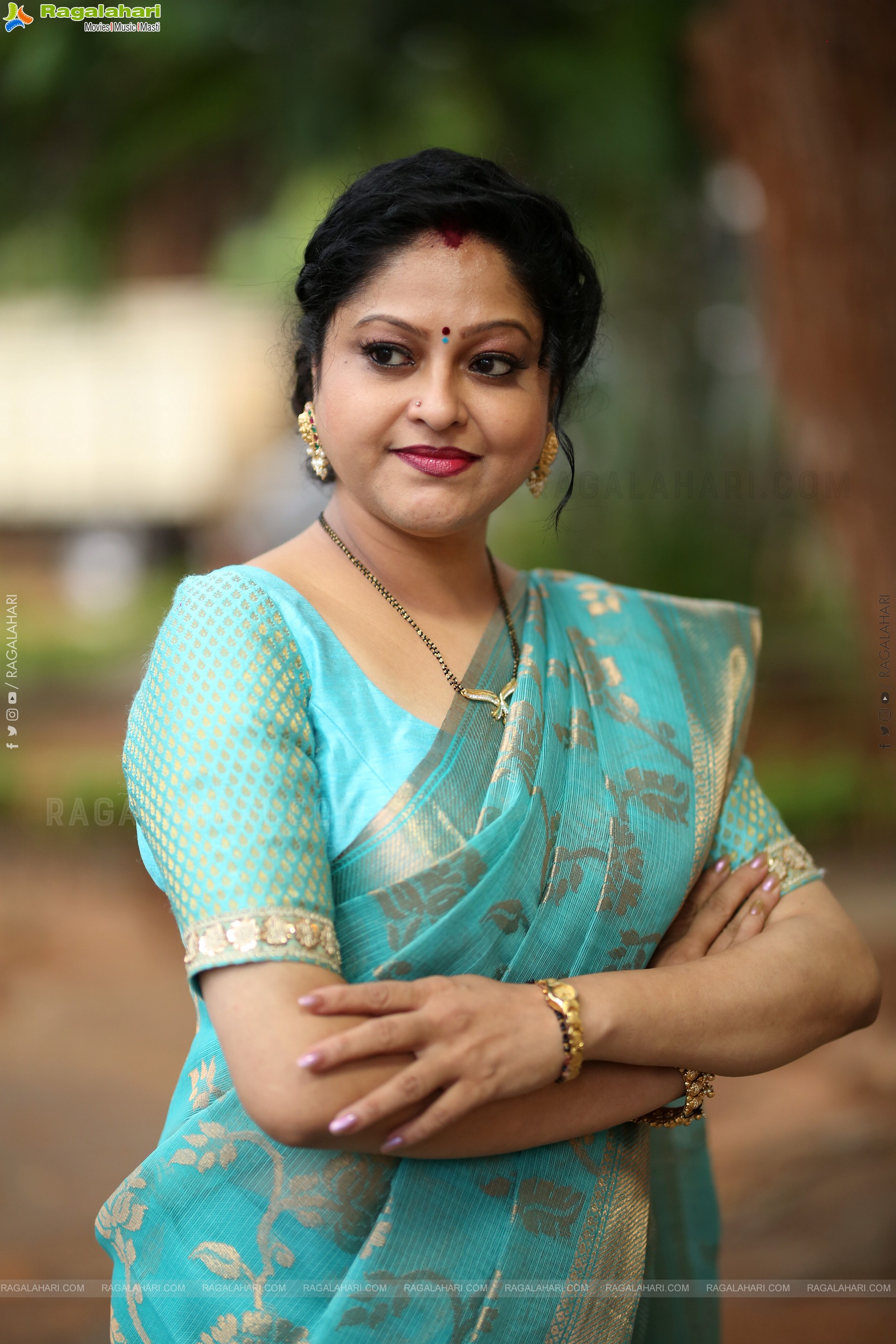Raasi at Usurae Movie Press Meet, HD Gallery