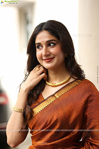 Rabiya at Meghalu Cheppina Prema Katha Trailer Launch