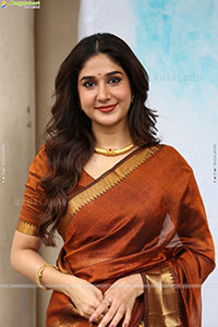 Rabiya at Meghalu Cheppina Prema Katha Trailer Launch