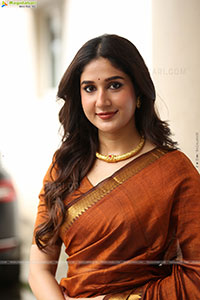 Rabiya at Meghalu Cheppina Prema Katha Trailer Launch