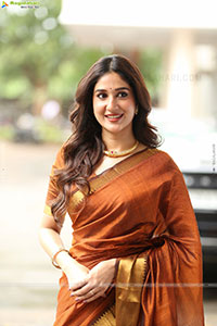 Rabiya at Meghalu Cheppina Prema Katha Trailer Launch