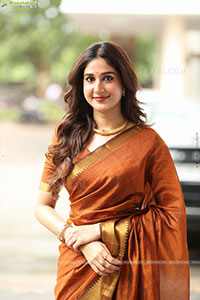Rabiya at Meghalu Cheppina Prema Katha Trailer Launch