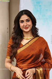 Rabiya at Meghalu Cheppina Prema Katha Trailer Launch