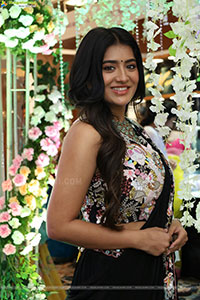 Rashi Singh at Hi Life Exhibition Grand Launch