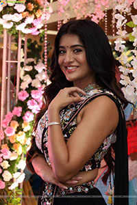 Rashi Singh at Hi Life Exhibition Grand Launch