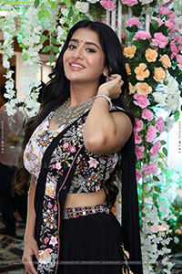 Rashi Singh at Hi Life Exhibition Grand Launch