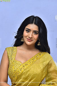 Rashi Singh at Raju Gani Saval Movie Press Meet