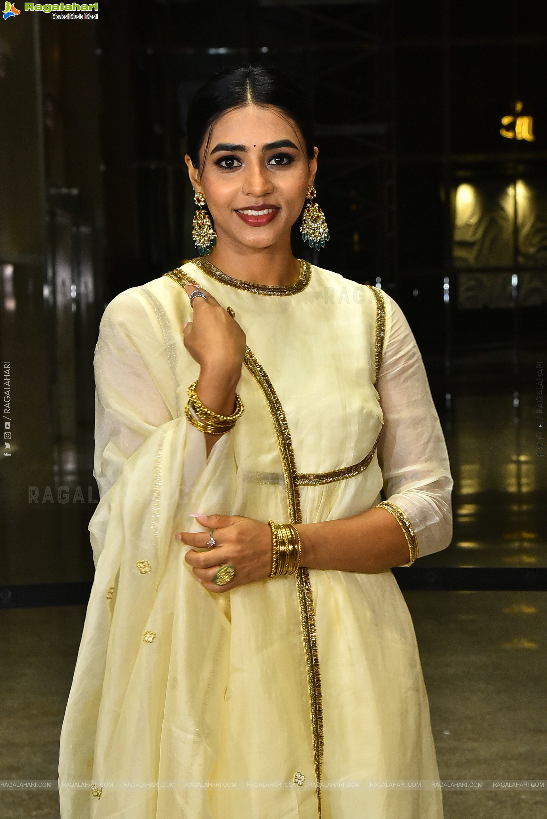 Sapthami Gowda at Thammudu Movie Prerelease Event, HD Gallery