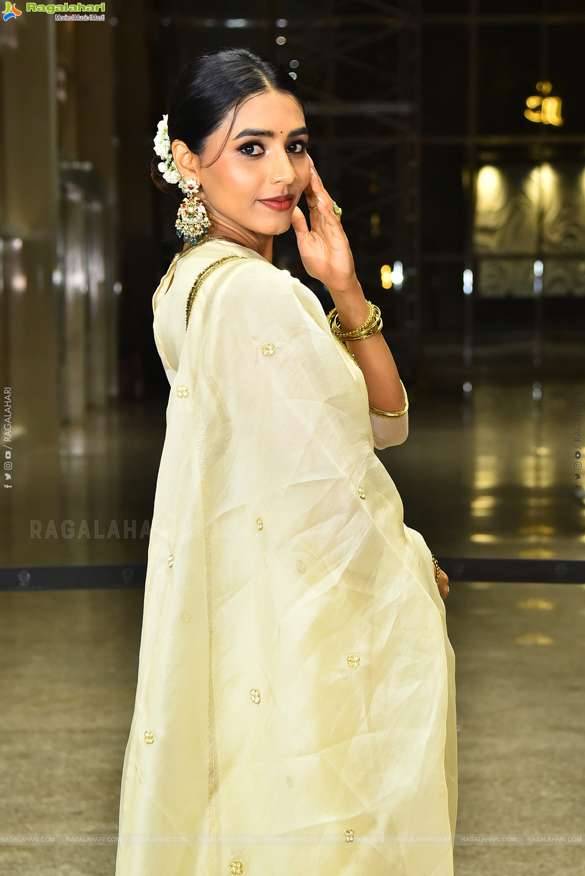 Sapthami Gowda at Thammudu Movie Prerelease Event, HD Gallery
