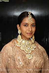Shreya Shetty Poses with Designer Jewellery, HD Gallery