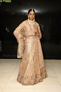 Shreya Shetty Poses with Designer Jewellery, HD Gallery