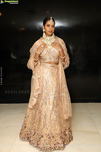 Shreya Shetty Poses with Designer Jewellery, HD Gallery