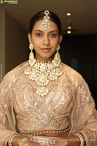 Shreya Shetty Poses with Designer Jewellery, HD Gallery