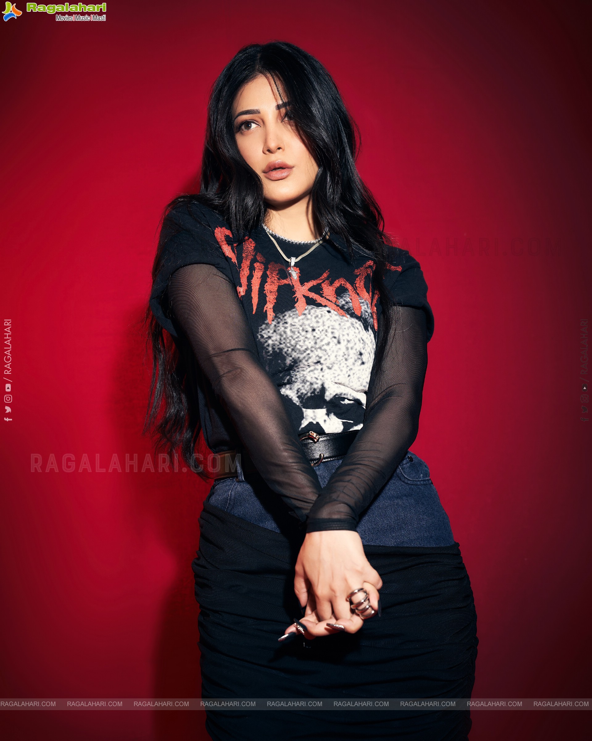 Shruti Haasan Latest HD Photoshoot Stills