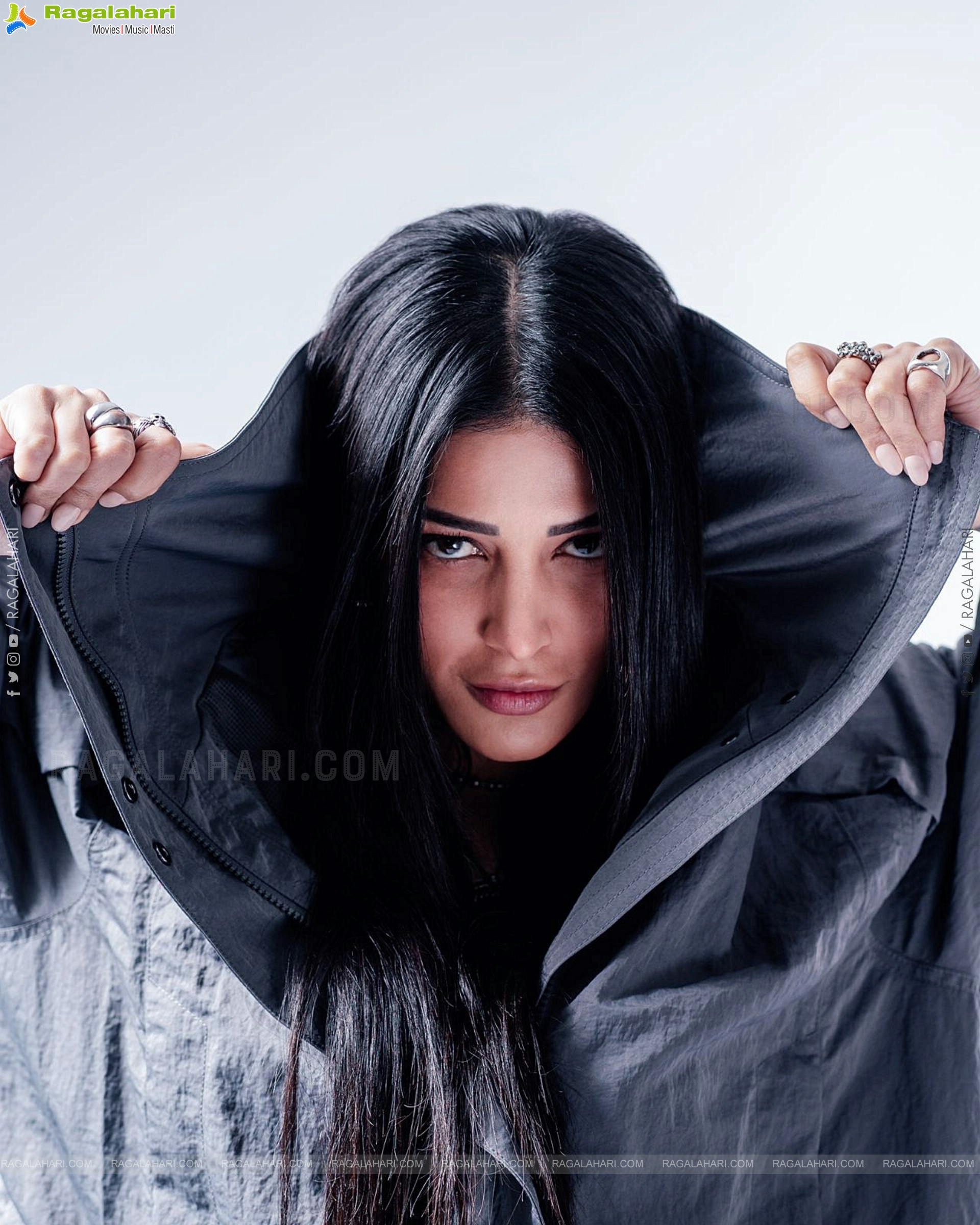 Shruti Haasan Latest HD Photoshoot Stills