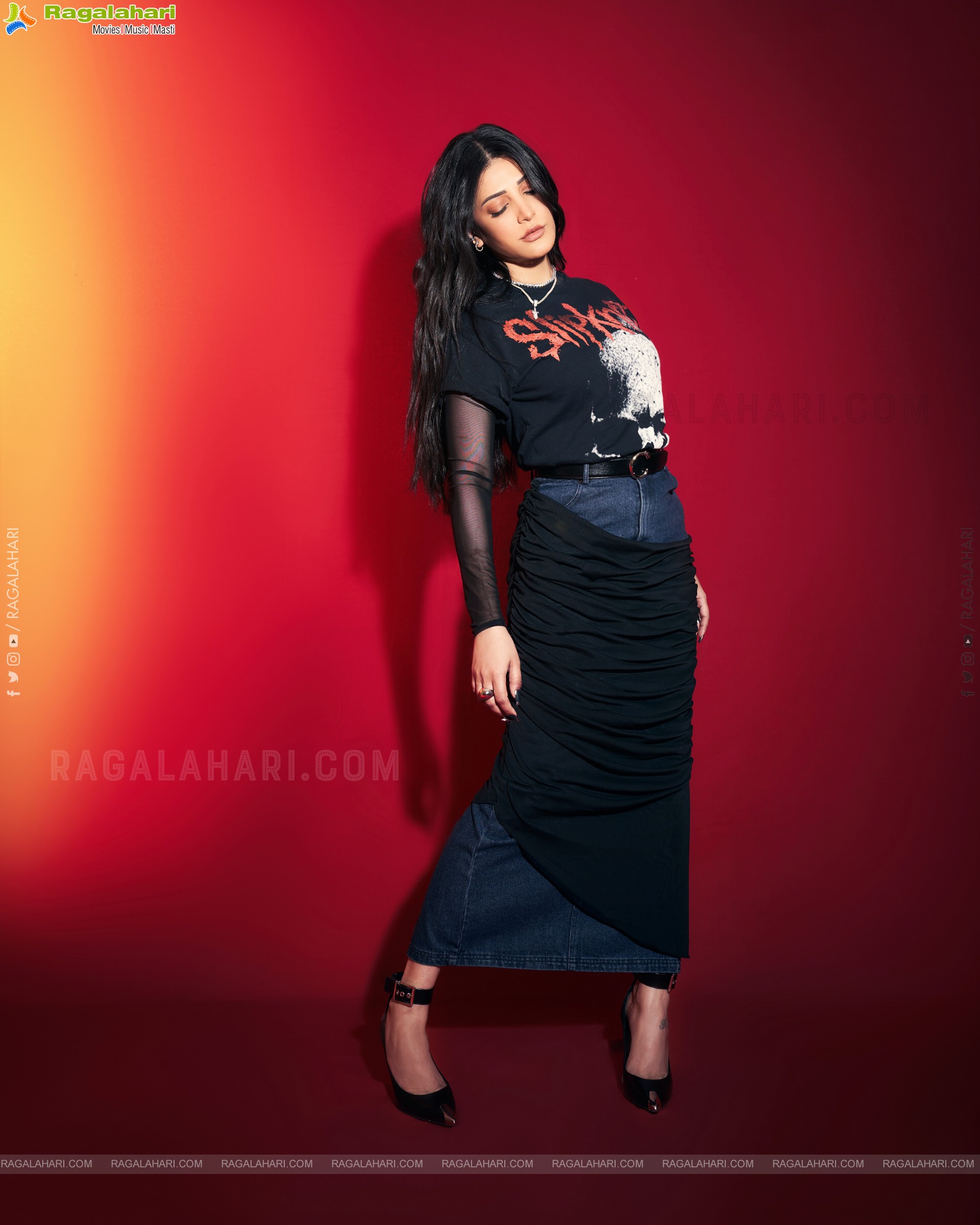 Shruti Haasan Latest HD Photoshoot Stills