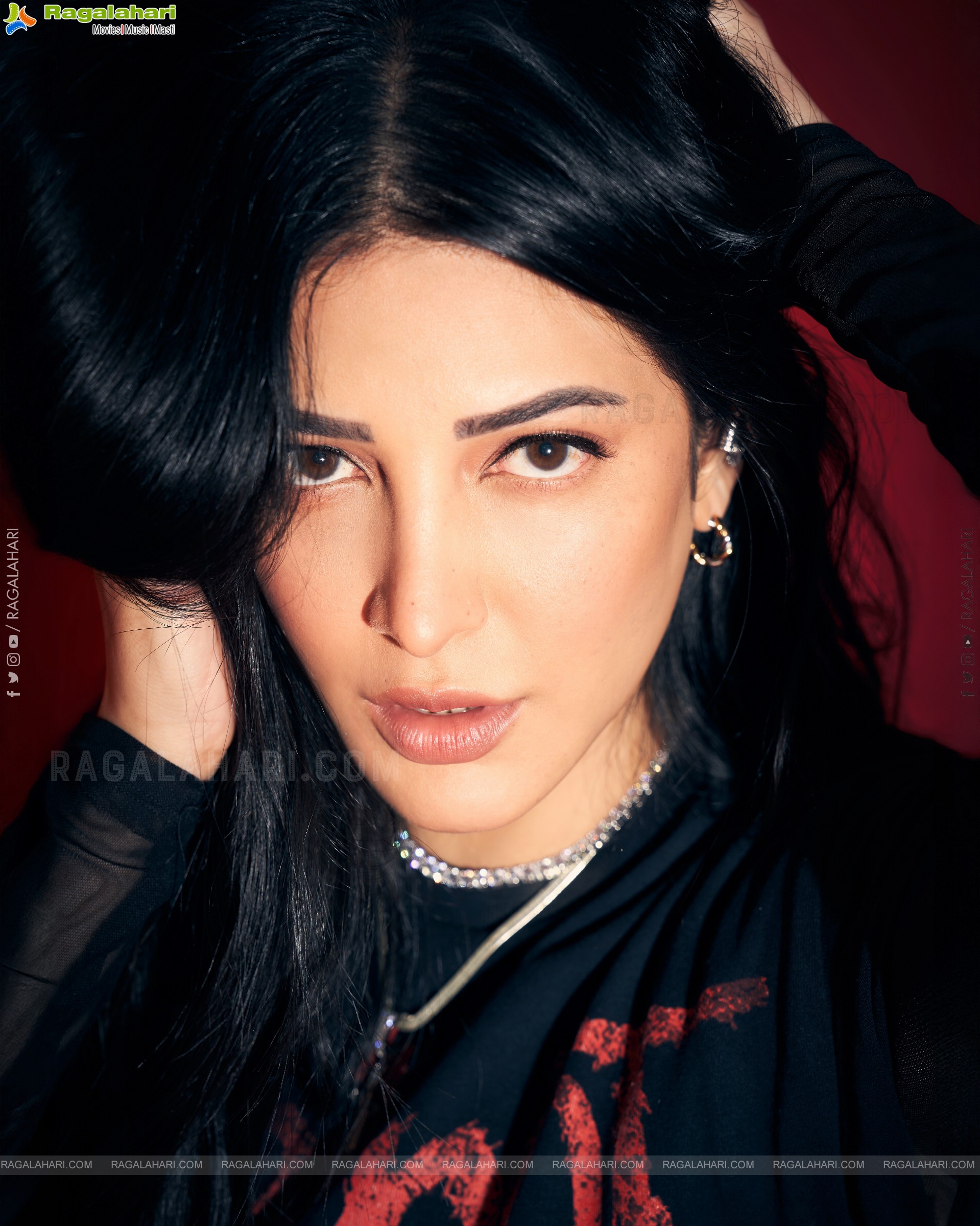 Shruti Haasan Latest HD Photoshoot Stills