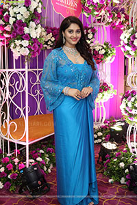 Surbhi Puranik at Hi Life Brides Exhibition Launch