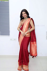 Urmila Chauhan stills in Red Saree, HD Gallery