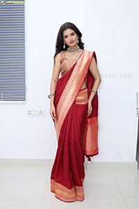 Urmila Chauhan stills in Red Saree, HD Gallery