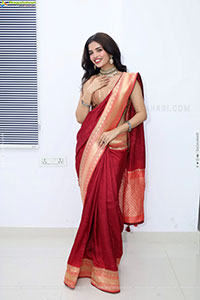 Urmila Chauhan stills in Red Saree, HD Gallery