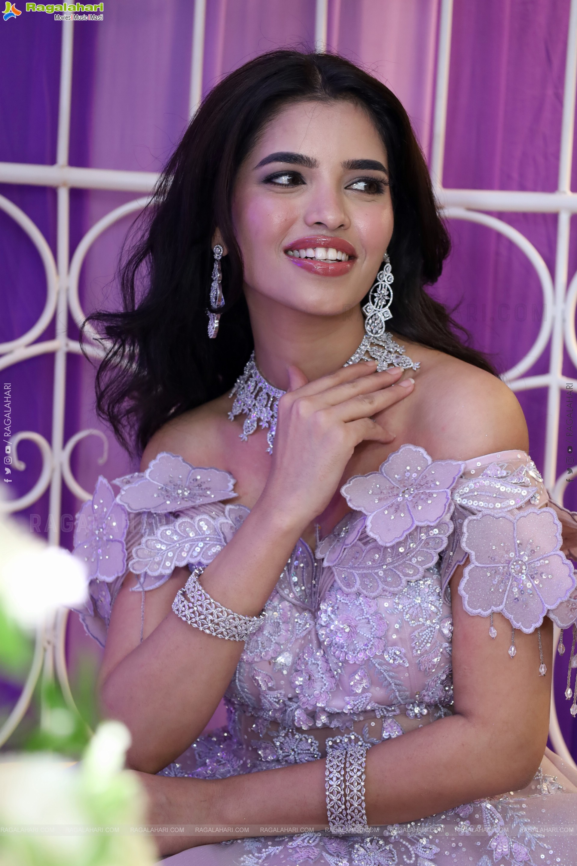 Urmila Chauhan at Hi Life Brides Launch Event, HD Gallery