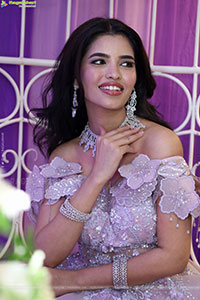 Urmila Chauhan at Hi Life Brides Launch Event