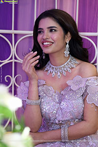 Urmila Chauhan at Hi Life Brides Launch Event