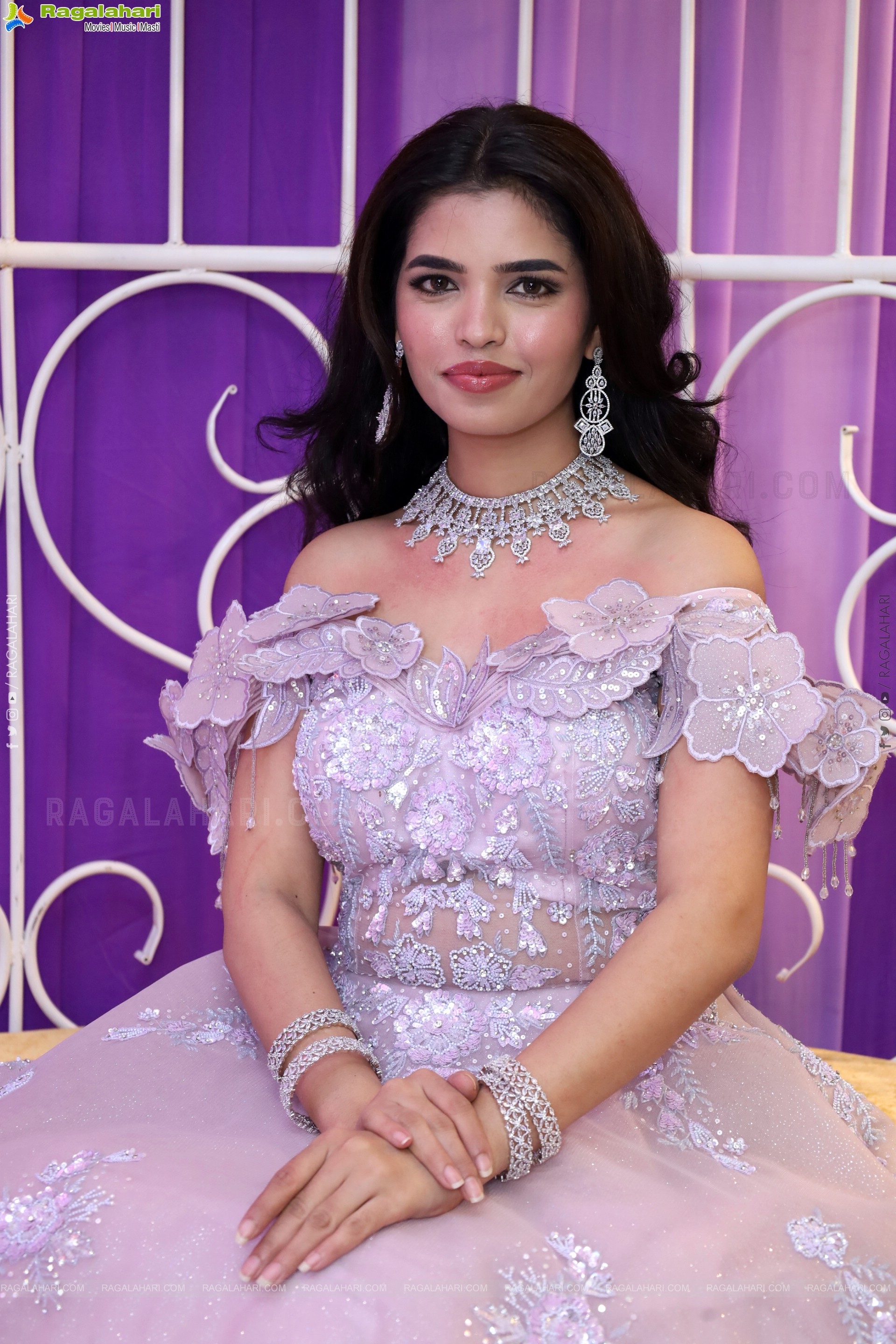 Urmila Chauhan at Hi Life Brides Launch Event, HD Gallery
