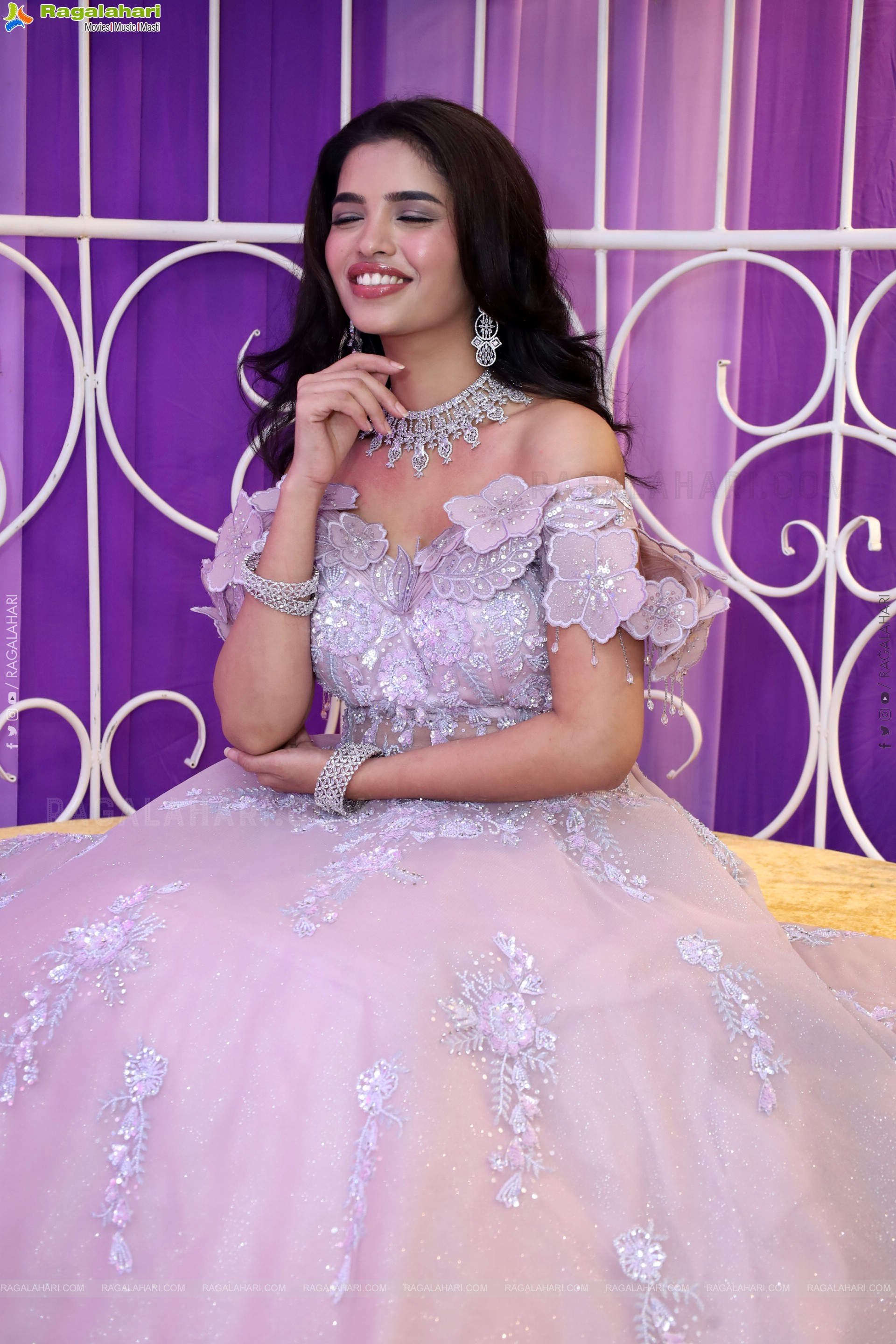 Urmila Chauhan at Hi Life Brides Launch Event, HD Gallery