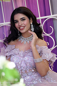 Urmila Chauhan at Hi Life Brides Launch Event