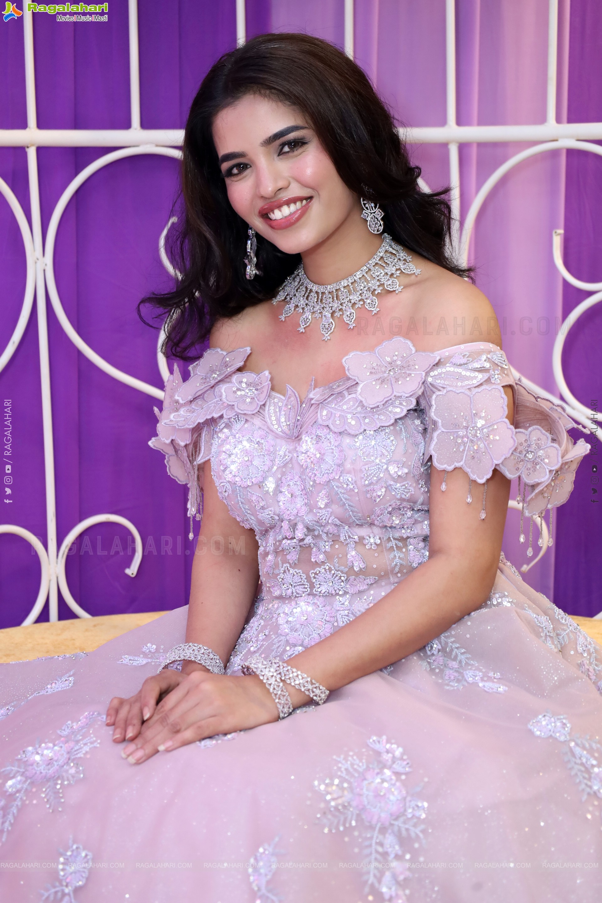 Urmila Chauhan at Hi Life Brides Launch Event, HD Gallery