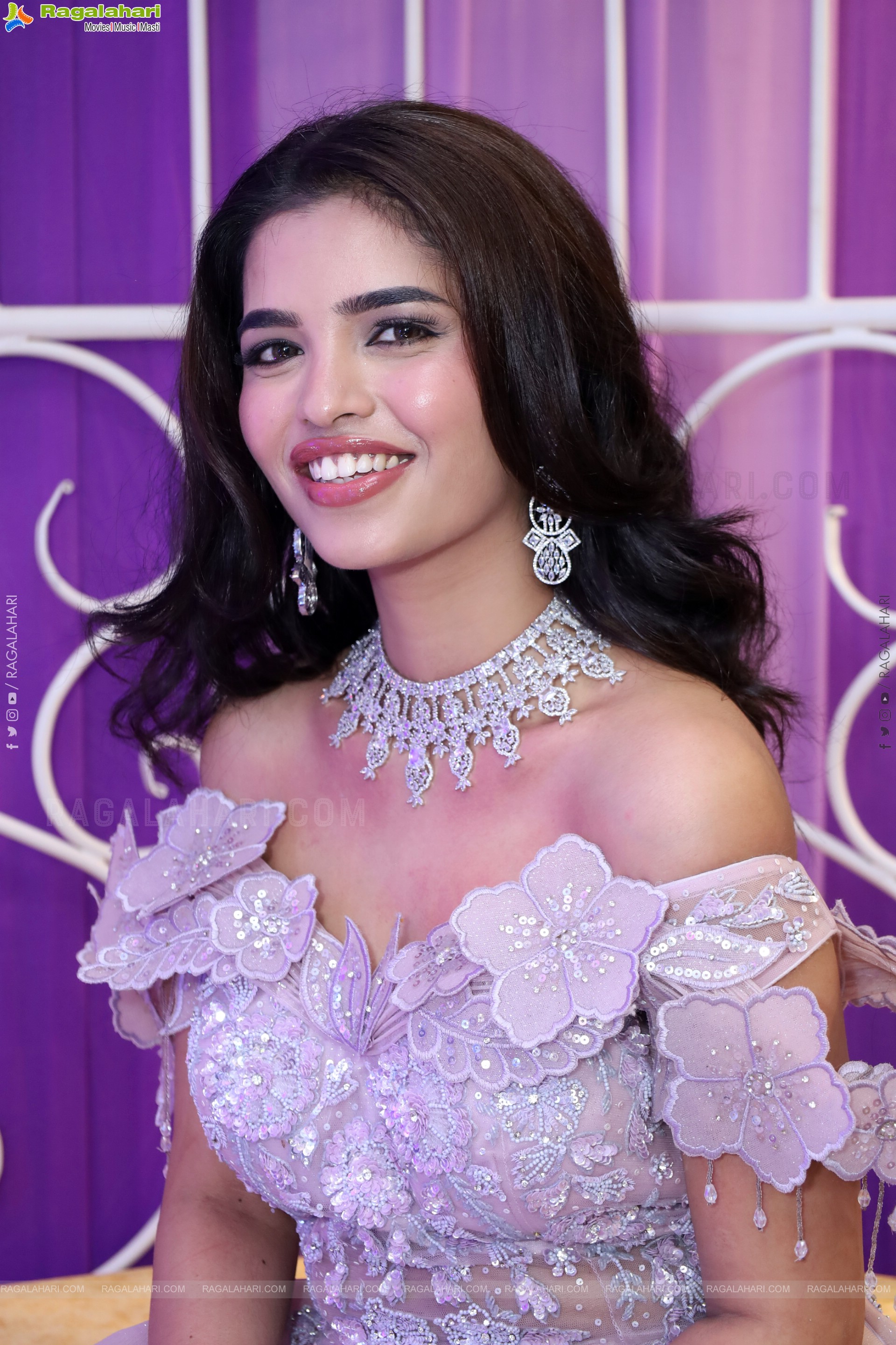 Urmila Chauhan at Hi Life Brides Launch Event, HD Gallery