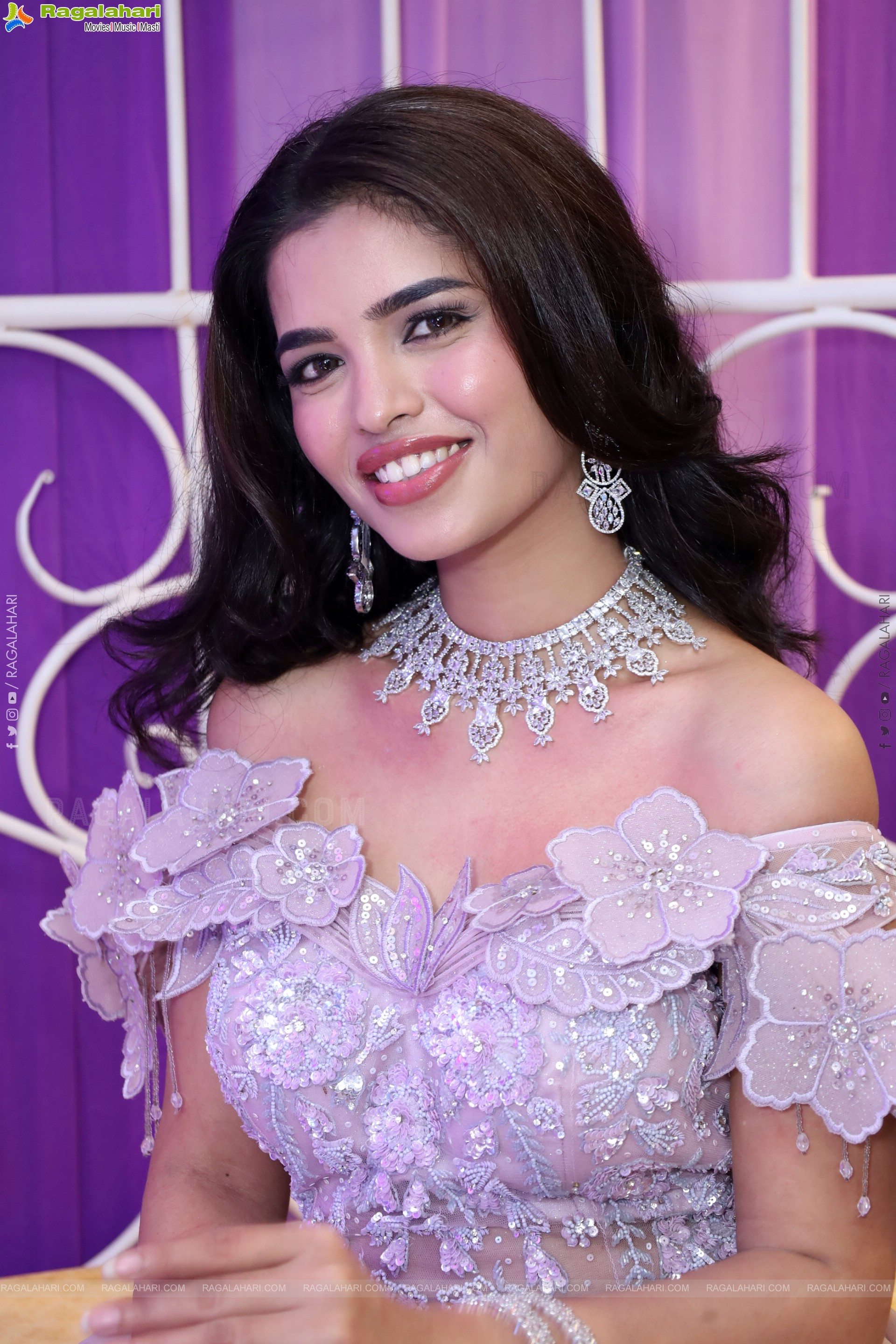 Urmila Chauhan at Hi Life Brides Launch Event, HD Gallery