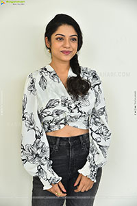 Varsha Bollamma at Thammudu Movie Interview, HD Gallery