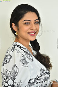 Varsha Bollamma at Thammudu Movie Interview, HD Gallery
