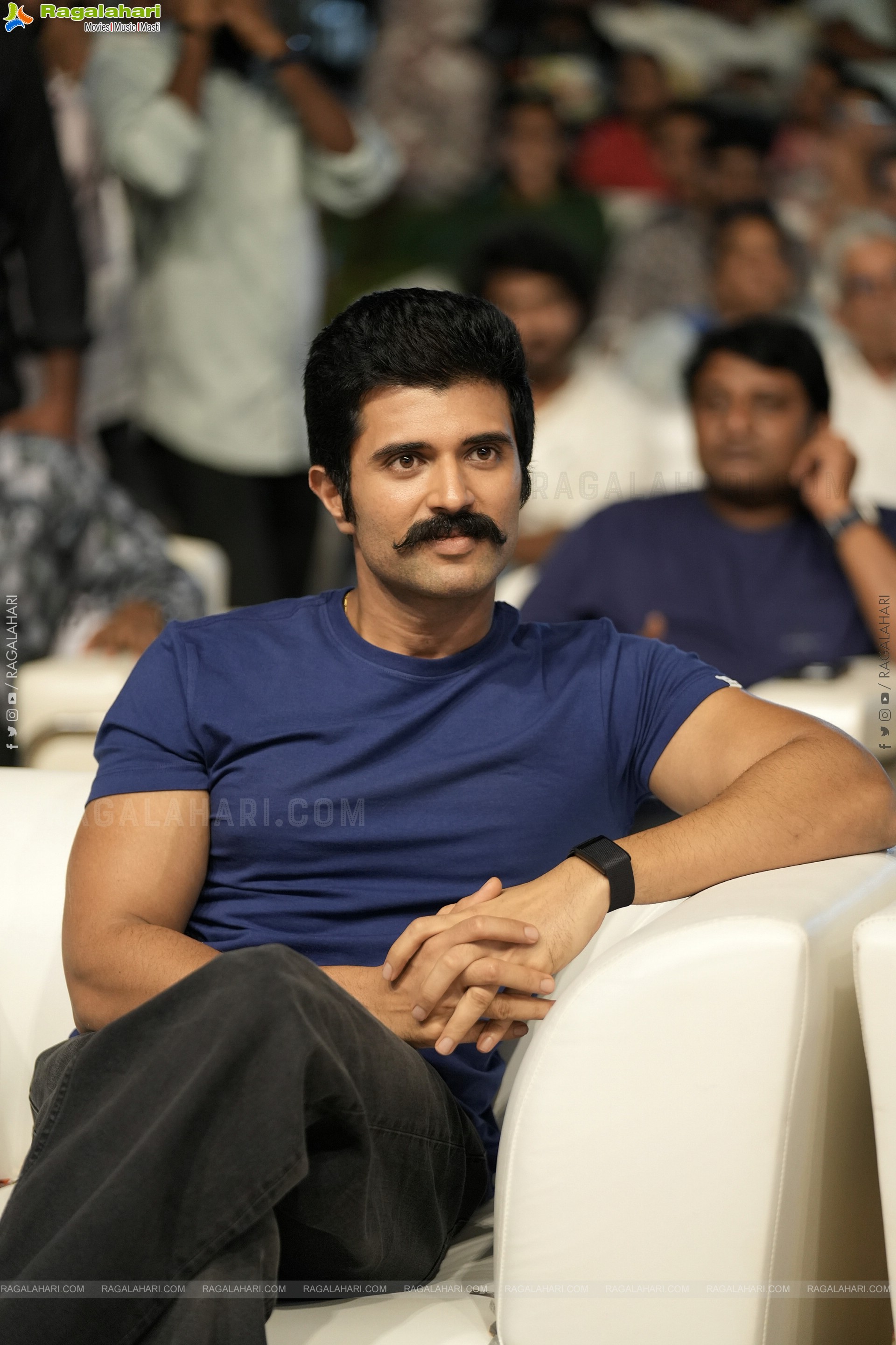 Vijay Deverakonda at Kingdom Pre Release Event, HD Gallery