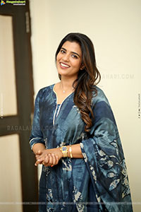 Aishwarya Rajesh at Oh Sukumari Movie Interview, HD Gallery