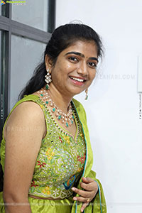 Akhila Reddy Glam stills in Green Dress, HD Gallery