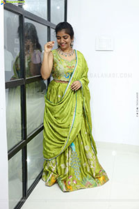 Akhila Reddy Glam stills in Green Dress, HD Gallery