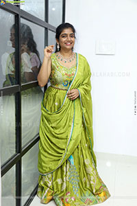 Akhila Reddy Glam stills in Green Dress, HD Gallery