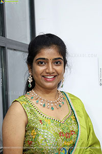 Akhila Reddy Glam stills in Green Dress, HD Gallery