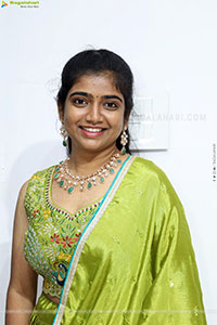 Akhila Reddy Glam stills in Green Dress, HD Gallery
