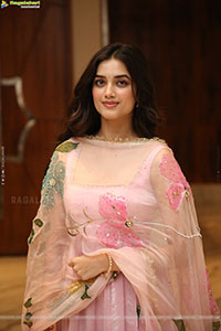 Bhagyashri Borse at Lenin Movie Press Meet