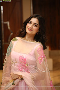 Bhagyashri Borse at Lenin Movie Press Meet