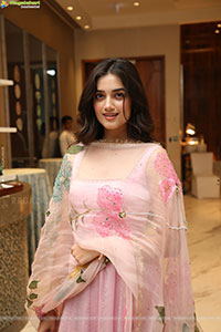 Bhagyashri Borse at Lenin Movie Press Meet